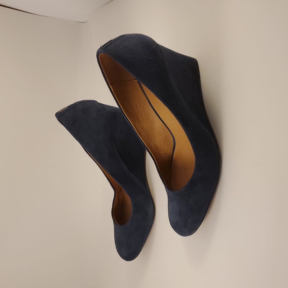 Coach Women's Blue Suede Pumps Size 8 1/2 Style Rileigh - Picture 3 of 11